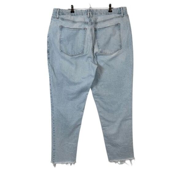 Good American Jeans The Weekender Boyfriend Raw Hem Light wash Size 14 - Picture 3 of 13